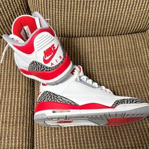 Nike White/Red/Gray Retro Air Basketball Sneakers